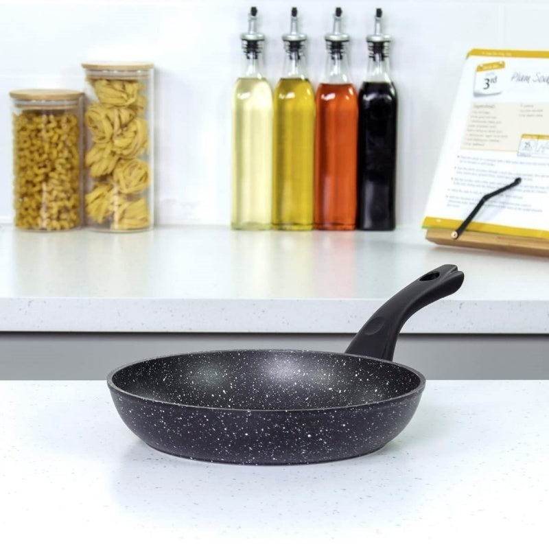 Toolavo Non-Stick Black Frying Pan – 24cm Ceramic PTFE Coated, Gas, Electric & Induction Compatible with Anti-Scalding Handle - Toolavo