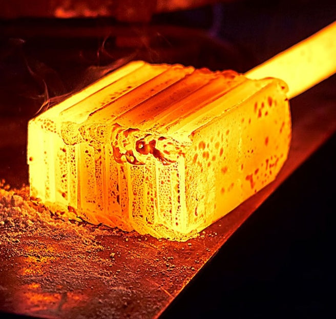 toolavo Old Iron Pot – Hand-Forged Non-Coated Non-Stick Frying Pan with Glass Lid, 32cm Chinese Style - Toolavo